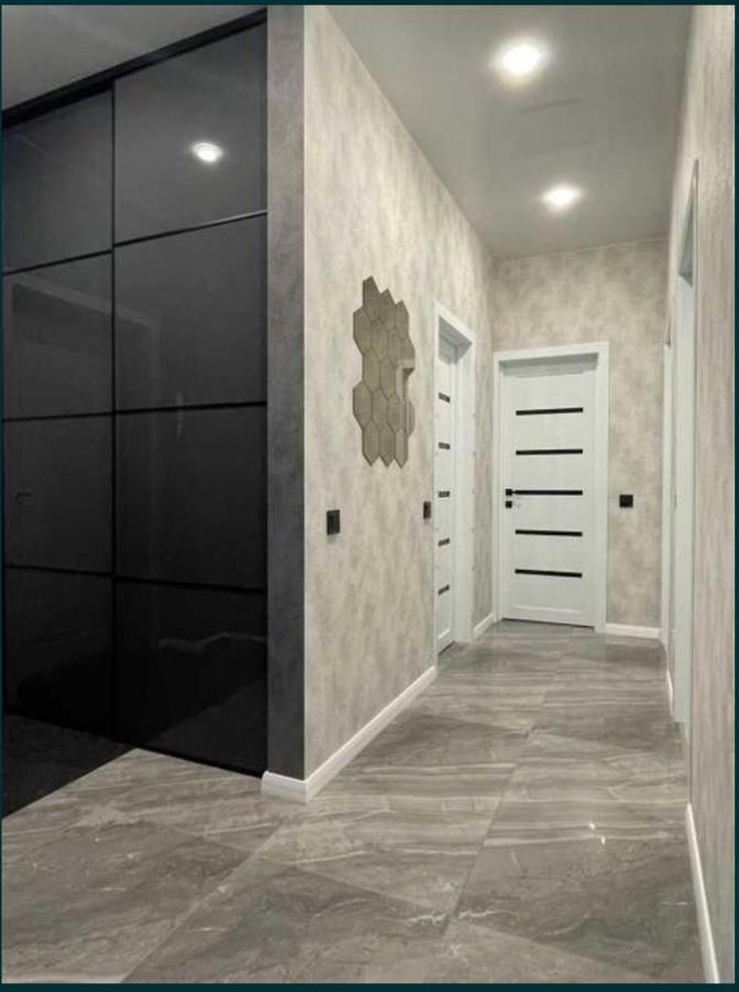 דנייפרופטרובסק Lux 1-Bedroom Most City Center Area מראה חיצוני תמונה
