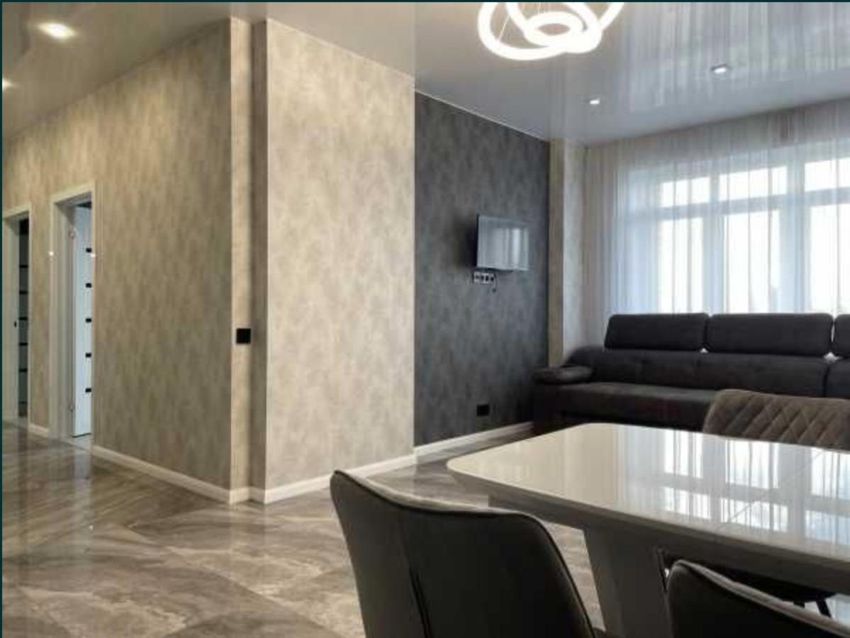 דנייפרופטרובסק Lux 1-Bedroom Most City Center Area מראה חיצוני תמונה